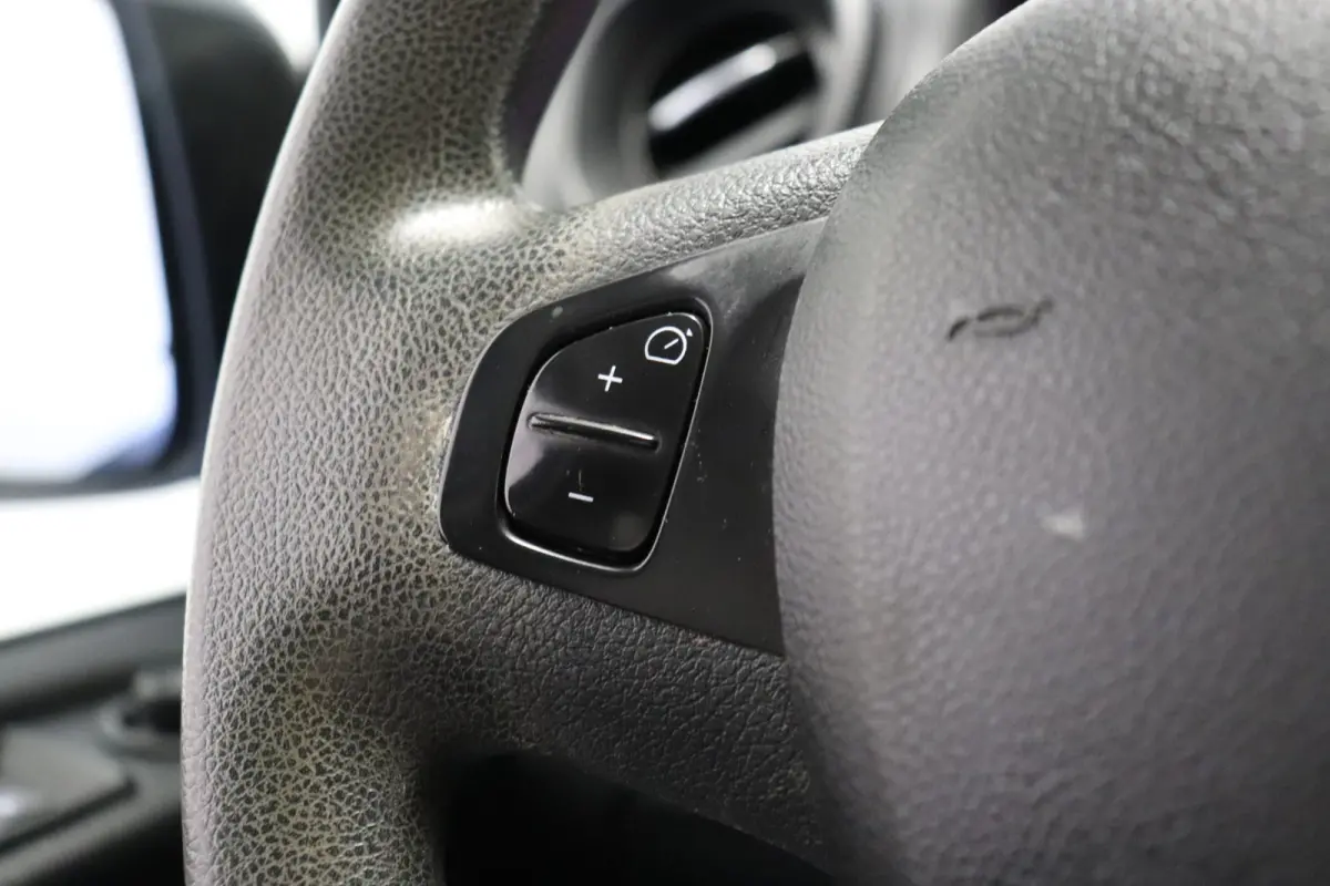 1.6 dCi L2 - EURO 6 - Airco - Navi - Cruise - €15.900,- Excl.