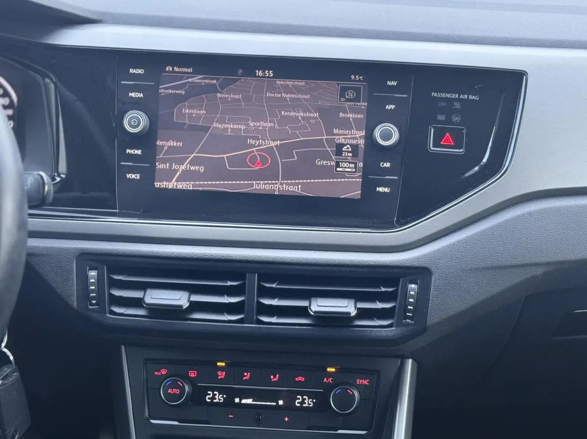 1.0 TSI Highline Business R Navi/ CarPlay