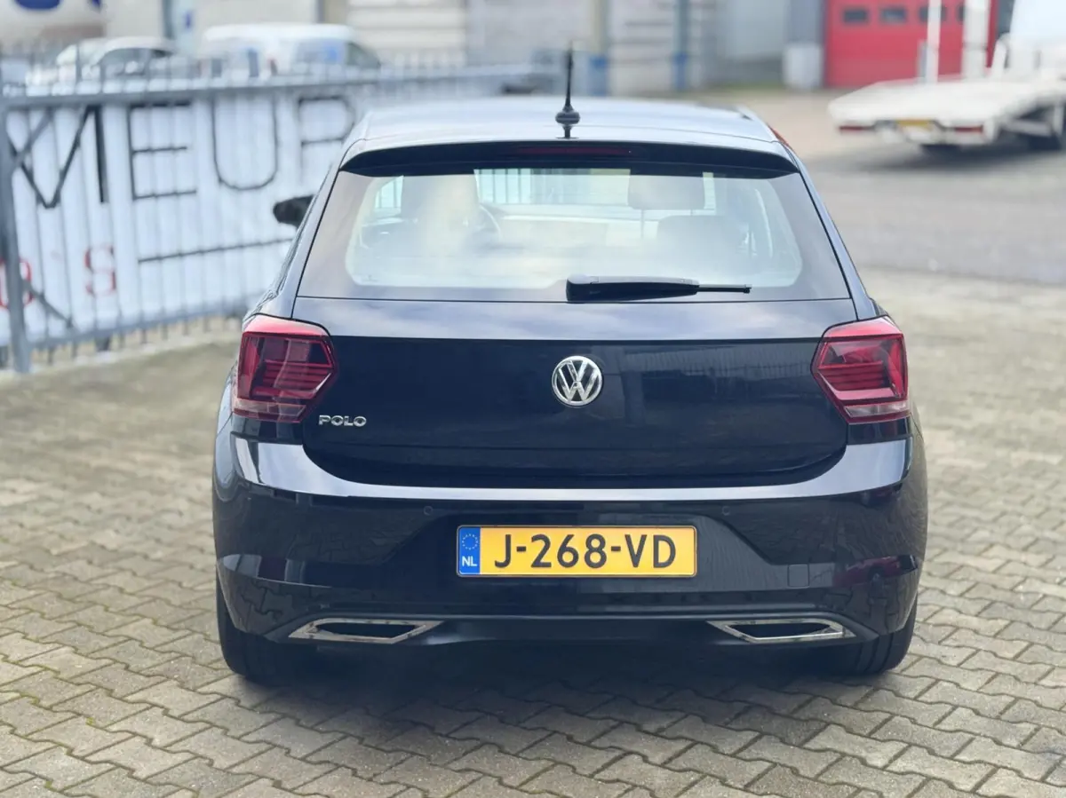 1.0 TSI Highline Business R Navi/ CarPlay