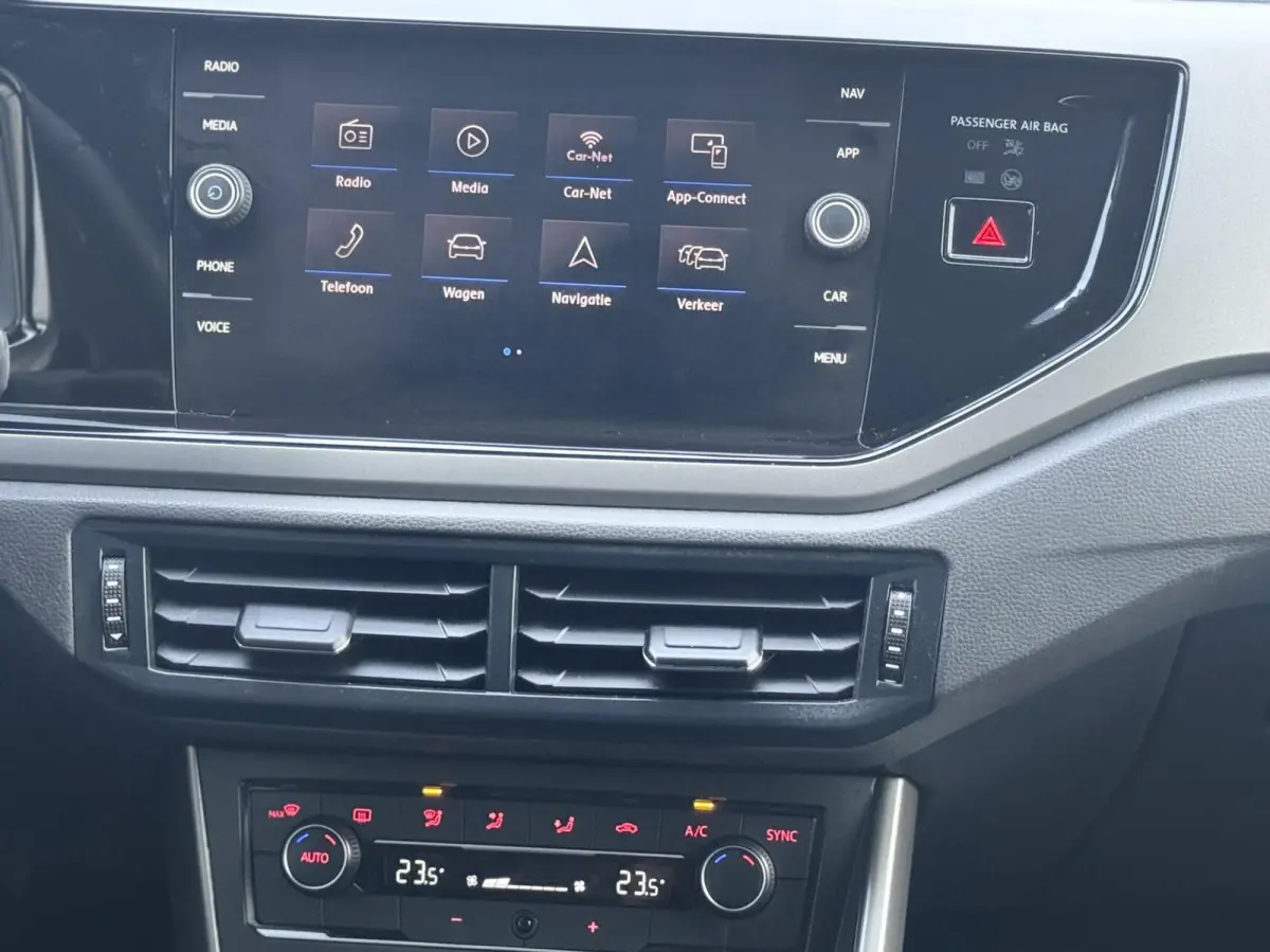 1.0 TSI Highline Business R Navi/ CarPlay