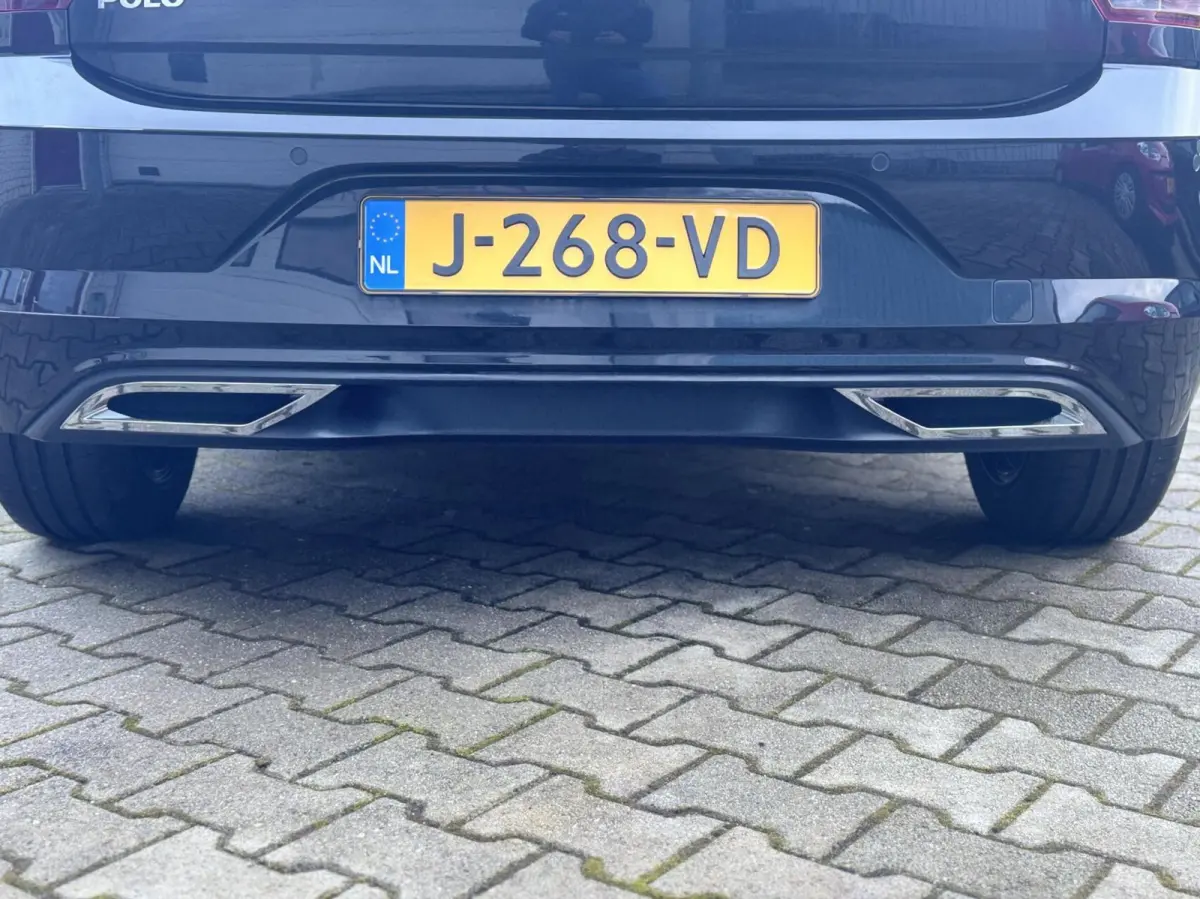 1.0 TSI Highline Business R Navi/ CarPlay