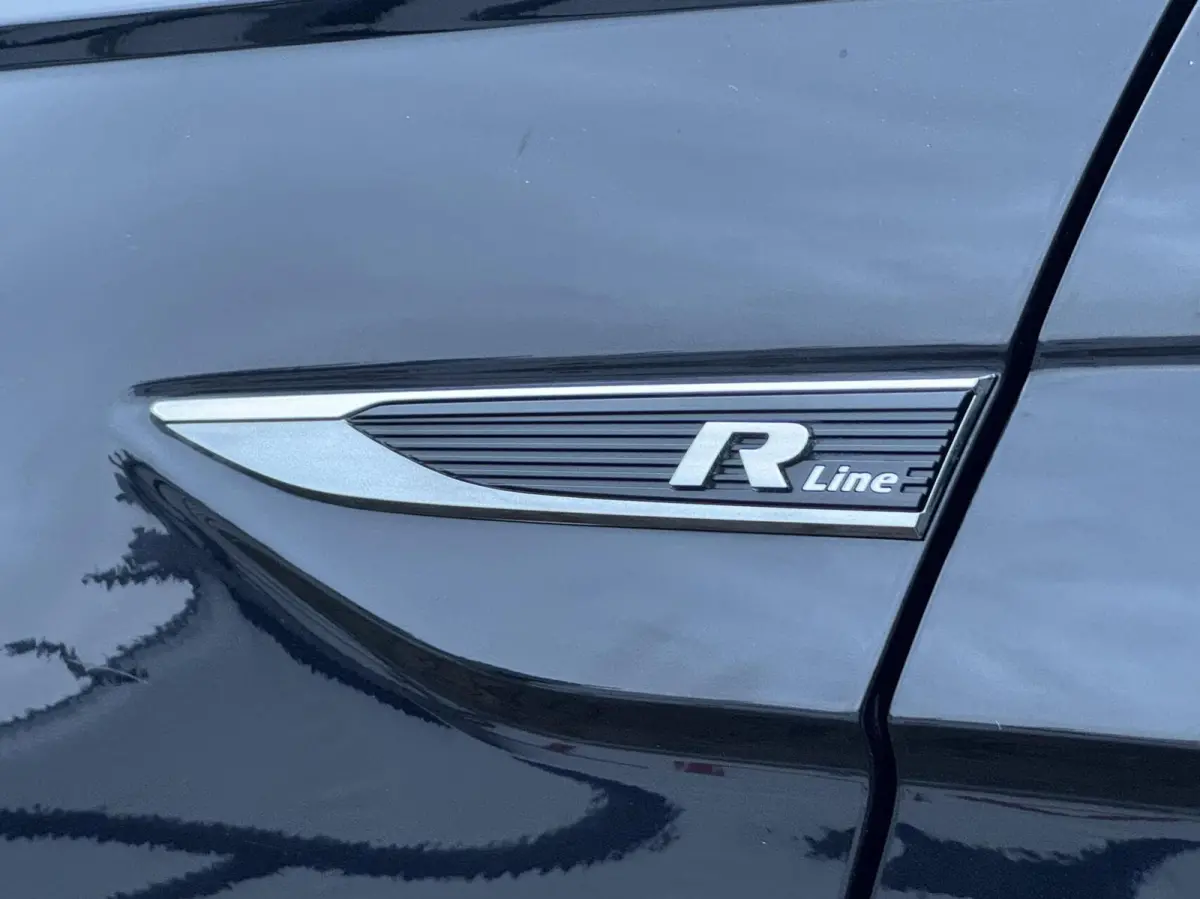 1.0 TSI Highline Business R Navi/ CarPlay