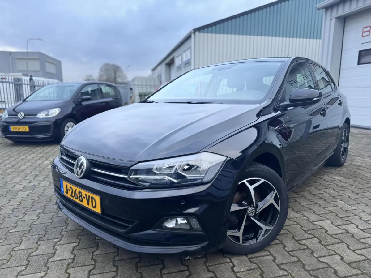 1.0 TSI Highline Business R Navi/ CarPlay