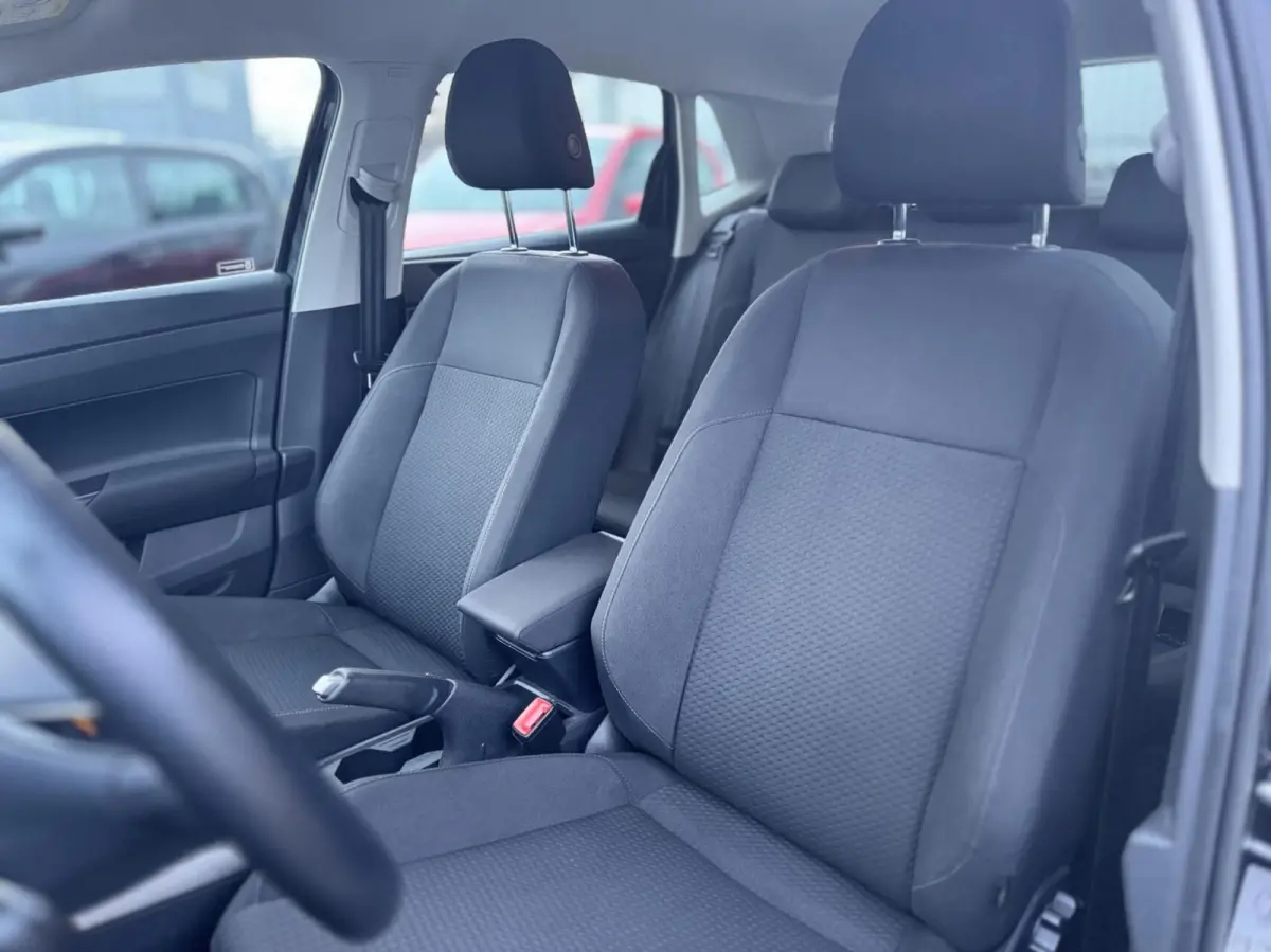 1.0 TSI Highline Business R Navi/ CarPlay
