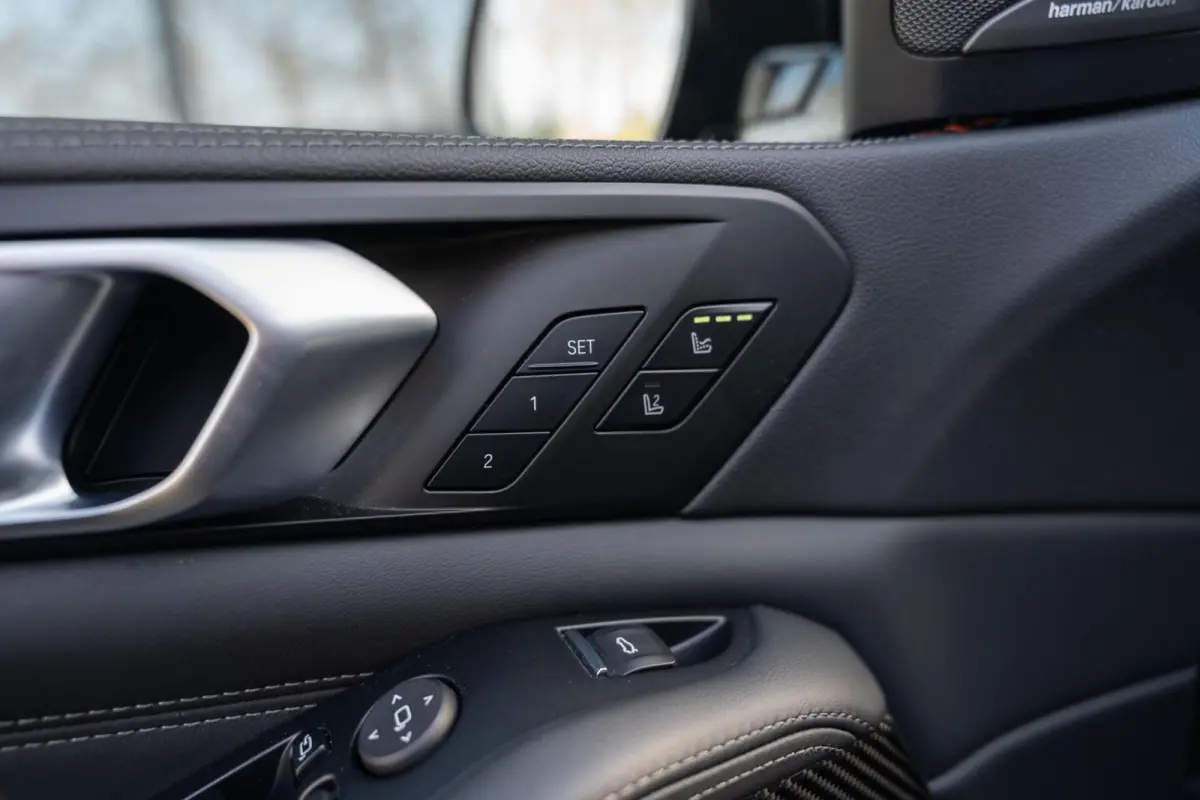 xDrive45e M-Sport Massage Perf Seats Carbon SkyLounge