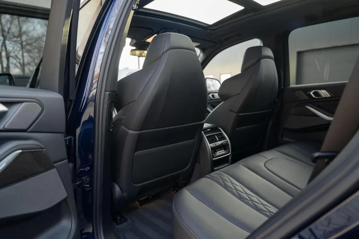 xDrive45e M-Sport Massage Perf Seats Carbon SkyLounge