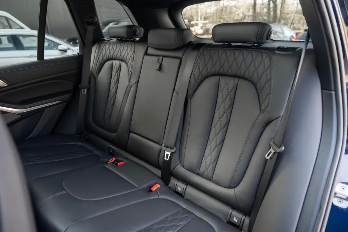xDrive45e M-Sport Massage Perf Seats Carbon SkyLounge