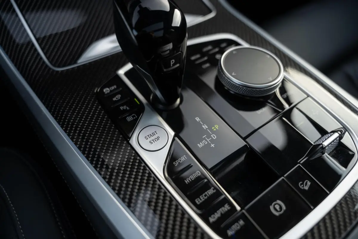 xDrive45e M-Sport Massage Perf Seats Carbon SkyLounge