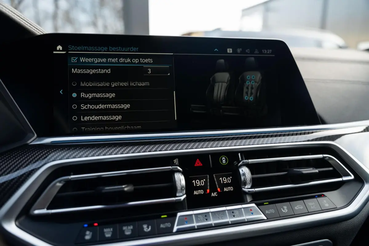 xDrive45e M-Sport Massage Perf Seats Carbon SkyLounge
