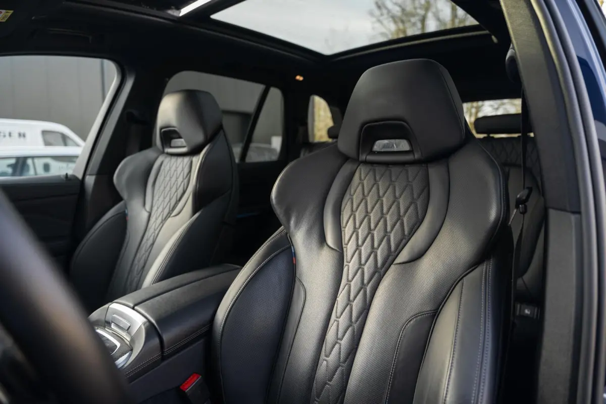 xDrive45e M-Sport Massage Perf Seats Carbon SkyLounge