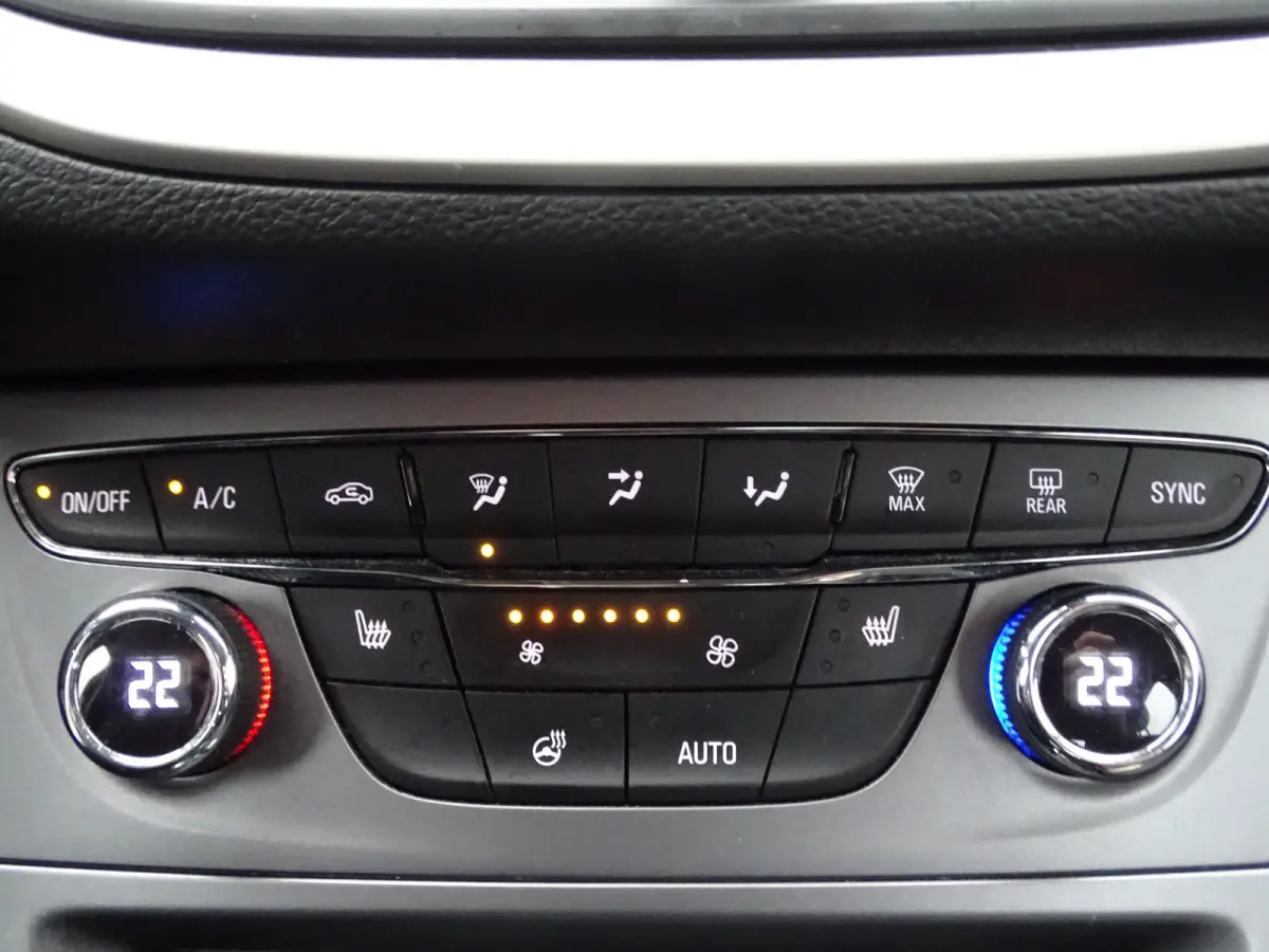 1.2 Business Edition, Cruise Control, Camera, Navi, NL/NAP!