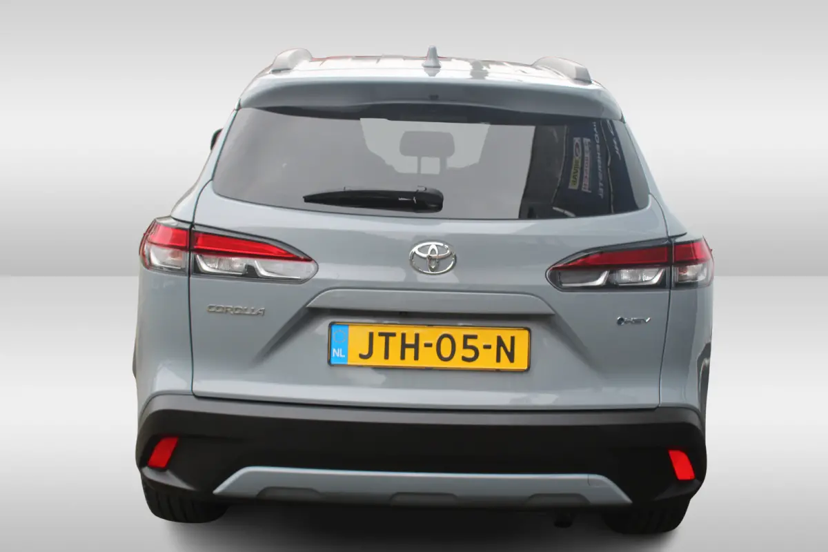 Hybrid 140 Dynamic Adap. cruise controle l Elek. klep l Keyless start stop l LED l Apple carplay/ Android auto