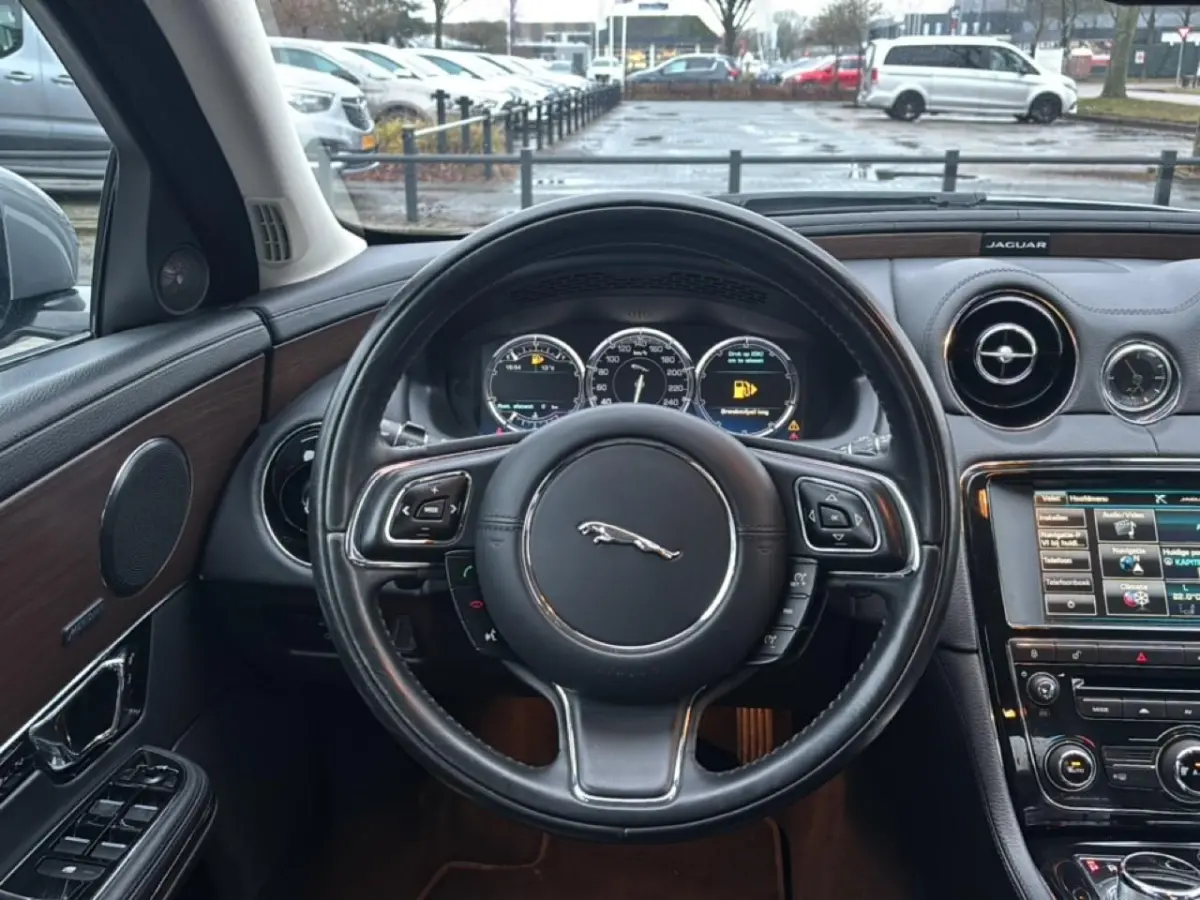 3.0 V6D LEDER PANODAK LMV 121000KM!