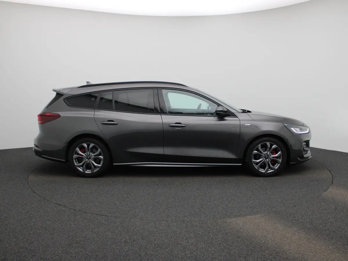 1.0 EcoBoost Hybrid ST Line | Trekhaak | Automaat | Camera | Winter Pakket | Led Verlichting | Carplay |