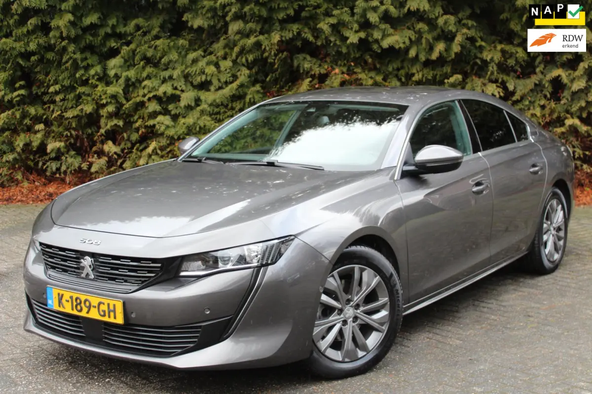 1.2 PureTech Allure Pack 131PK | Parkeercamera | Carplay | Climate Control | LMV | NAVI