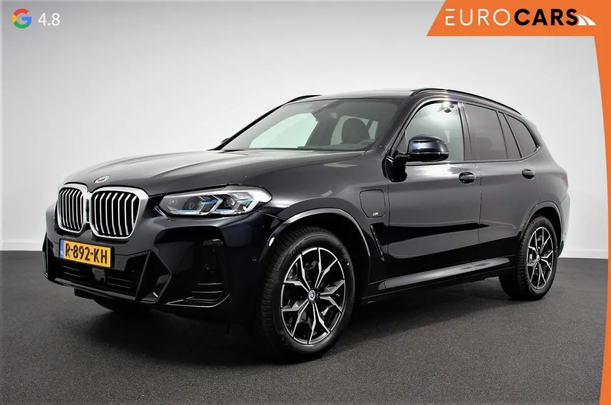 xDrive30e M Sport High Executive Panoramadak Camera Navigatie Adaptive Cruise Control DAB Stoelverwarming Apple Carplay LED Koplampen Climate Control 19 InchLichtmetalen velgen