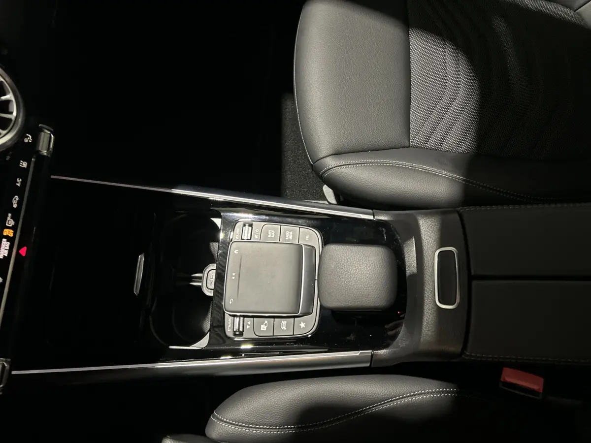 350 4MATIC Advanced 67 kWh | SOH 98,3 % | Parkeerpakket | Rij-assistentiepakket