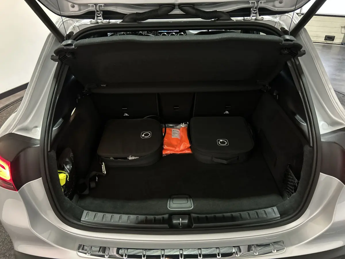 350 4MATIC Advanced 67 kWh | SOH 98,3 % | Parkeerpakket | Rij-assistentiepakket