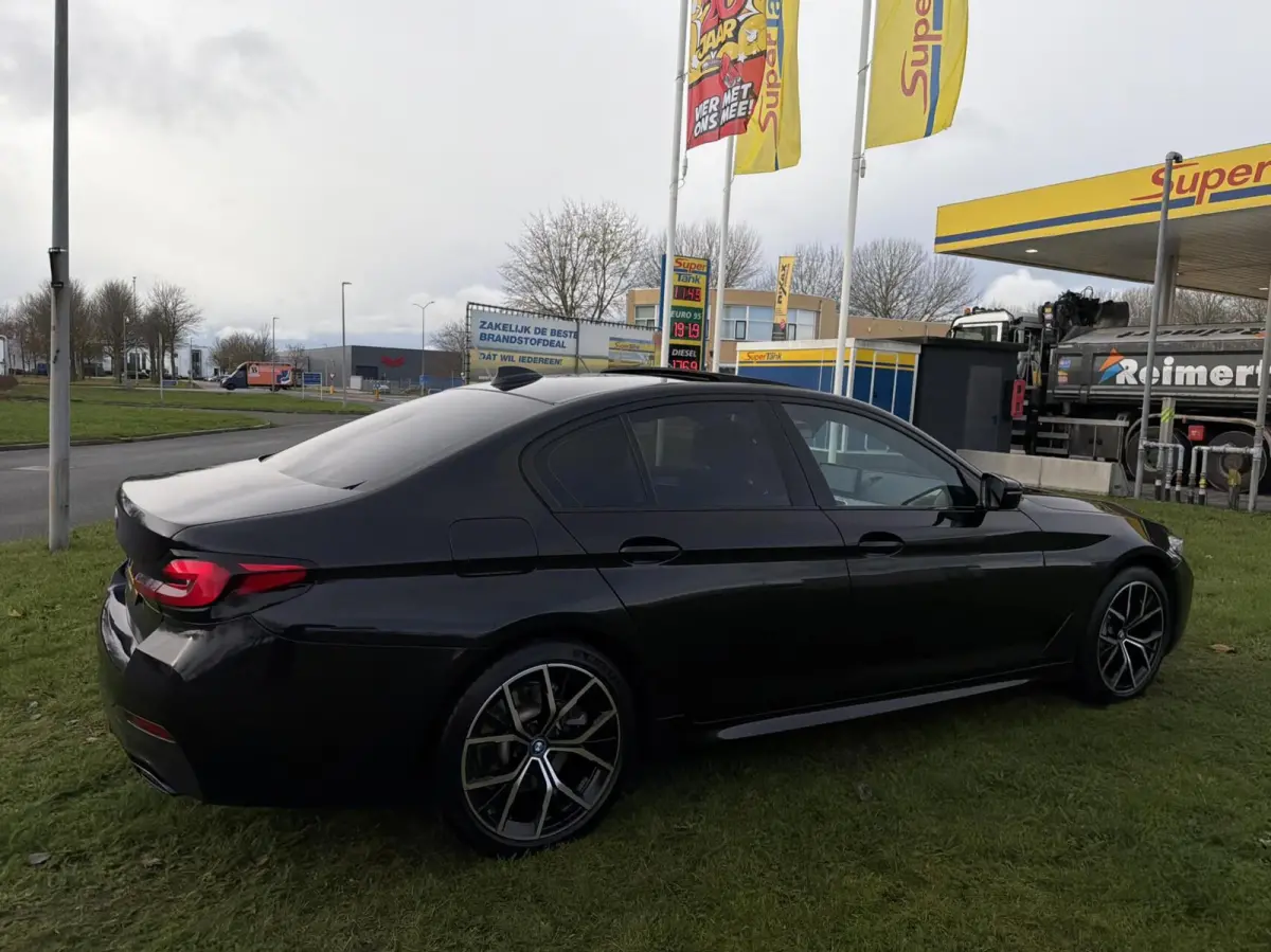 530e High Executive - M-SPORT/LASER/CAM/DAK/NAP