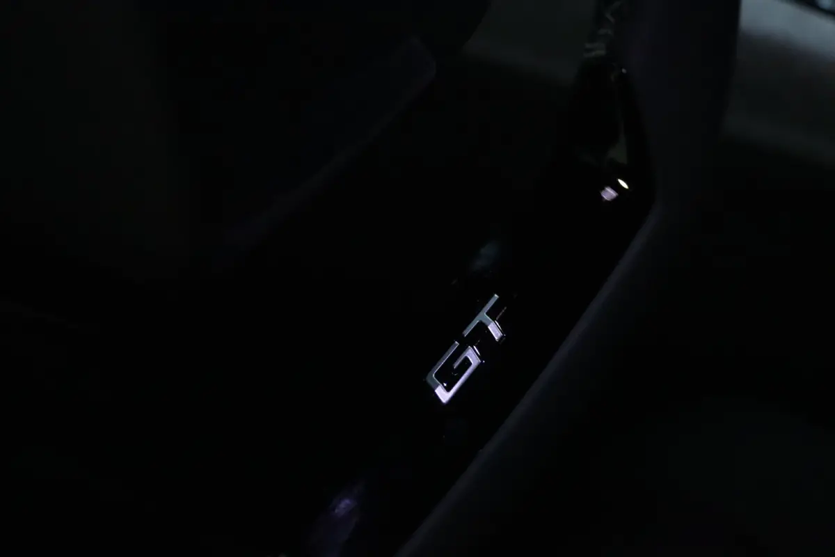 1.6 Plug-in Hybrid 195 GT | 8 Jaar Garantie | Adapt. Cruise | 360 Camera | Stoel+Stuurverwarming | Navi | Carplay | Elekt. Klep | Matrix | Keyless | 7 Pers