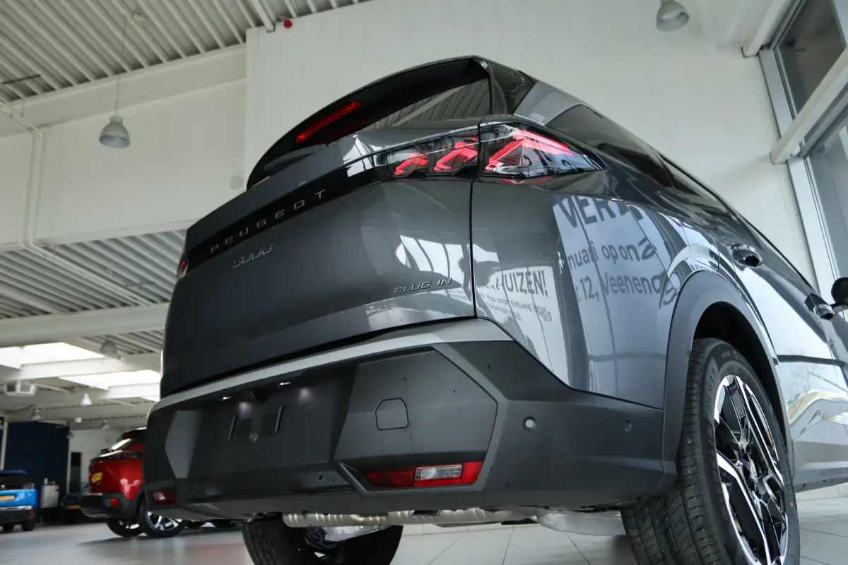1.6 Plug-in Hybrid 195 GT | 8 Jaar Garantie | Adapt. Cruise | 360 Camera | Stoel+Stuurverwarming | Navi | Carplay | Elekt. Klep | Matrix | Keyless | 7 Pers