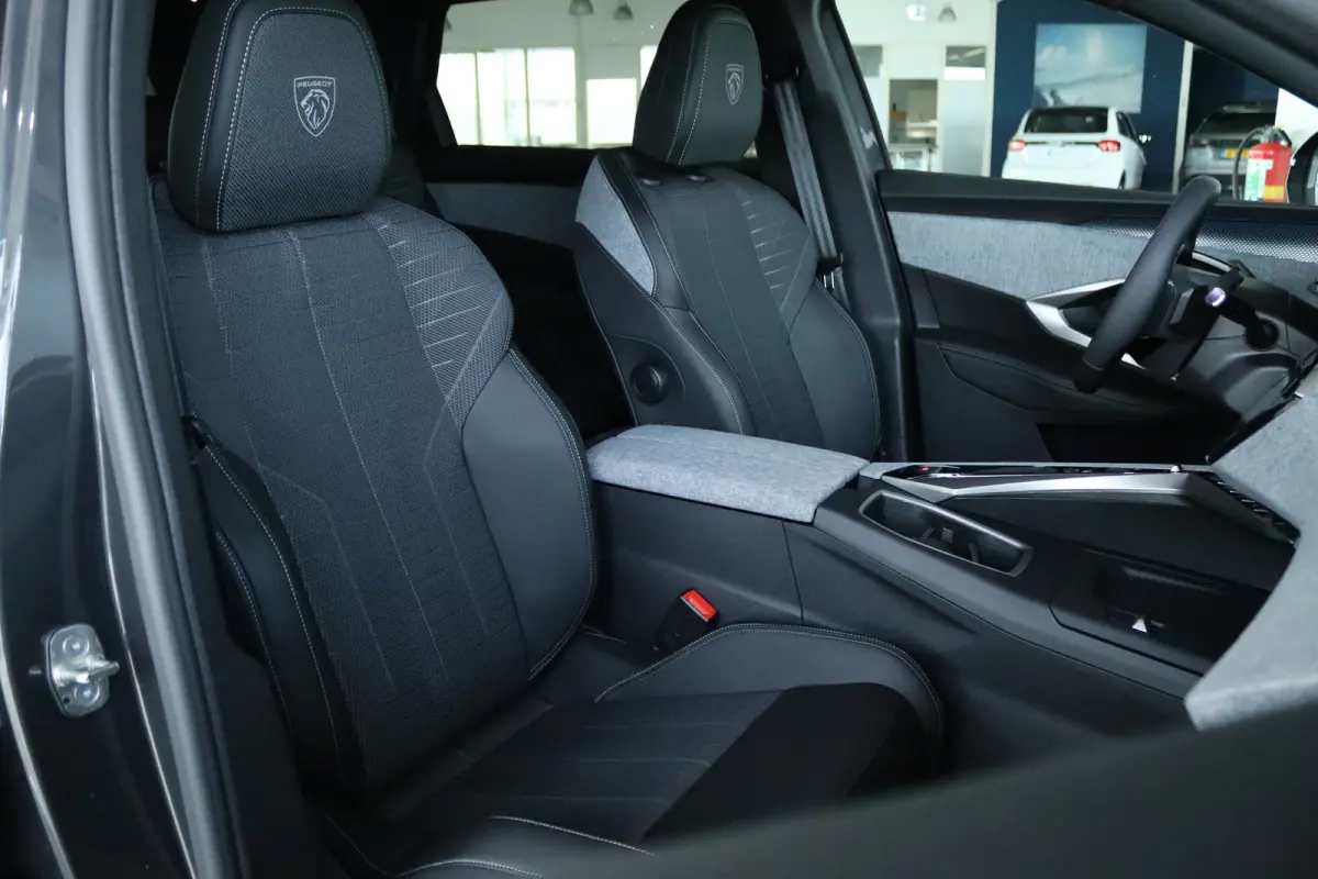 1.6 Plug-in Hybrid 195 GT | 8 Jaar Garantie | Adapt. Cruise | 360 Camera | Stoel+Stuurverwarming | Navi | Carplay | Elekt. Klep | Matrix | Keyless | 7 Pers