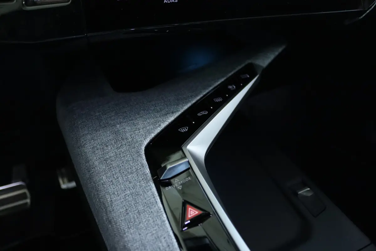 1.6 Plug-in Hybrid 195 GT | 8 Jaar Garantie | Adapt. Cruise | 360 Camera | Stoel+Stuurverwarming | Navi | Carplay | Elekt. Klep | Matrix | Keyless | 7 Pers