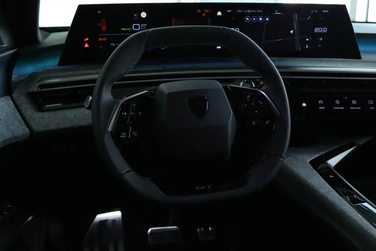 1.6 Plug-in Hybrid 195 GT | 8 Jaar Garantie | Adapt. Cruise | 360 Camera | Stoel+Stuurverwarming | Navi | Carplay | Elekt. Klep | Matrix | Keyless | 7 Pers