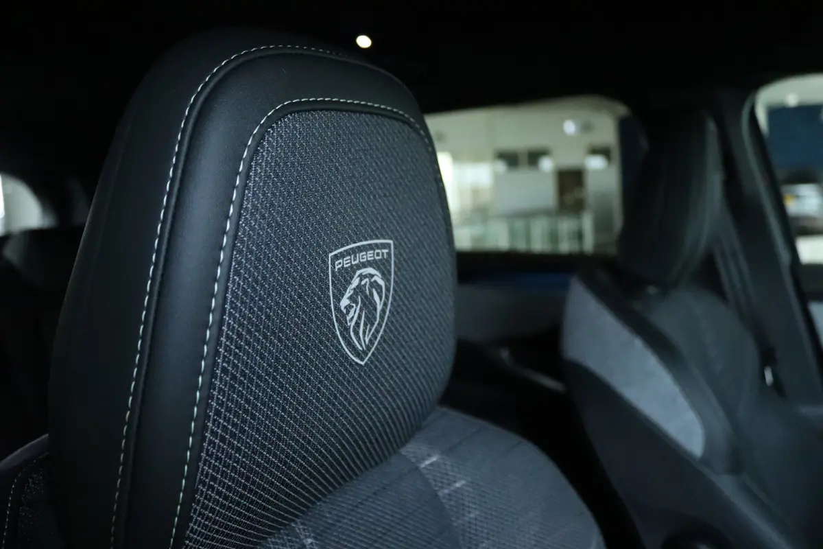 1.6 Plug-in Hybrid 195 GT | 8 Jaar Garantie | Adapt. Cruise | 360 Camera | Stoel+Stuurverwarming | Navi | Carplay | Elekt. Klep | Matrix | Keyless | 7 Pers