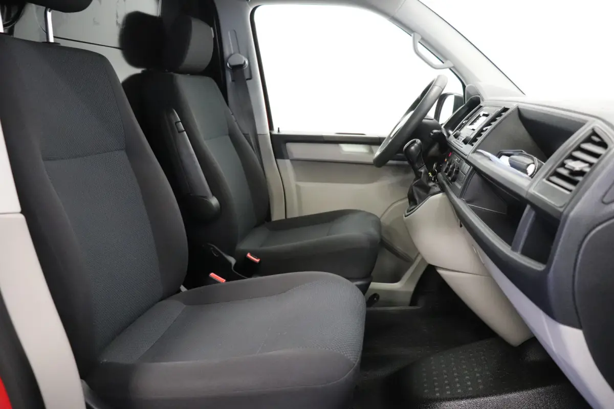 2.0 TDI 150PK EURO 6 - Airco - Cruise - PDC - €14.499,- Excl.