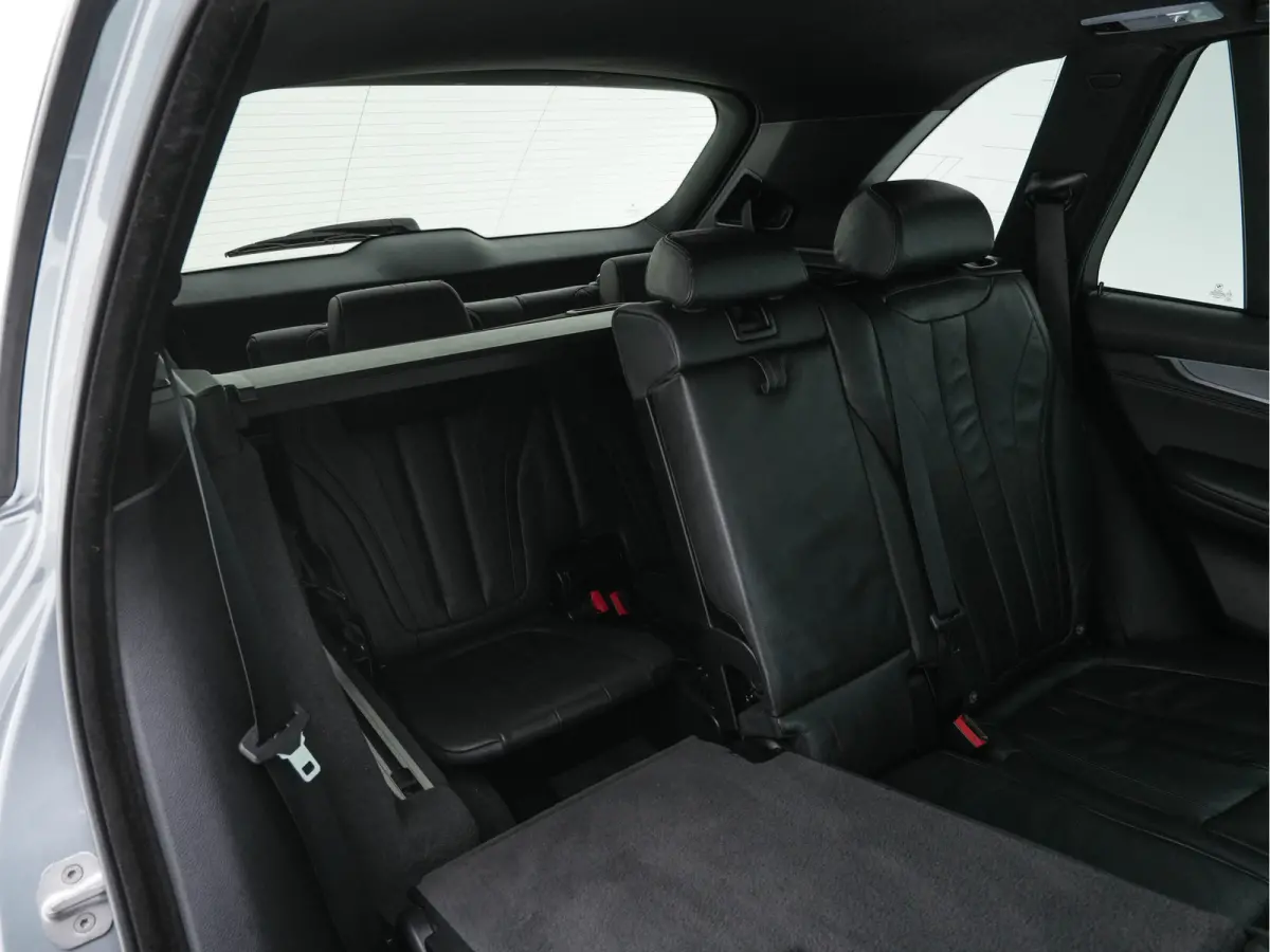 xDrive40d *Right-Hand-Drive* M-Sport-Styling High Executive [ 7-Pers. ] Aut. *LEATHER | XENON | MEMORY-PACK | HEATED-SPORTSEATS | NAVI-FULLMAP | SHIFTPADDLES | PRIVACYGLASS | ECC | TOWBAR | 