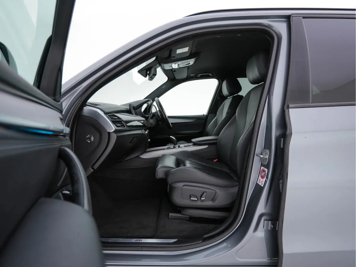 xDrive40d *Right-Hand-Drive* M-Sport-Styling High Executive [ 7-Pers. ] Aut. *LEATHER | XENON | MEMORY-PACK | HEATED-SPORTSEATS | NAVI-FULLMAP | SHIFTPADDLES | PRIVACYGLASS | ECC | TOWBAR | 