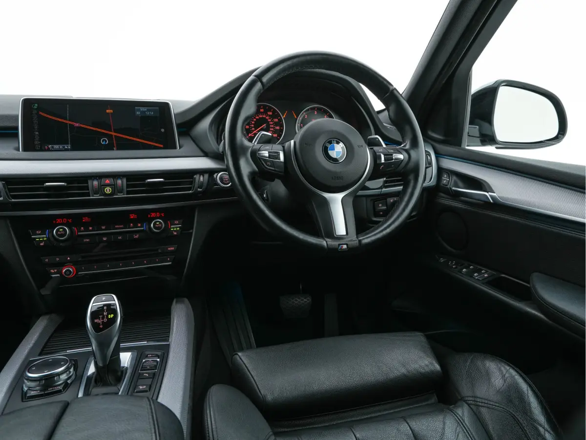xDrive40d *Right-Hand-Drive* M-Sport-Styling High Executive [ 7-Pers. ] Aut. *LEATHER | XENON | MEMORY-PACK | HEATED-SPORTSEATS | NAVI-FULLMAP | SHIFTPADDLES | PRIVACYGLASS | ECC | TOWBAR | 