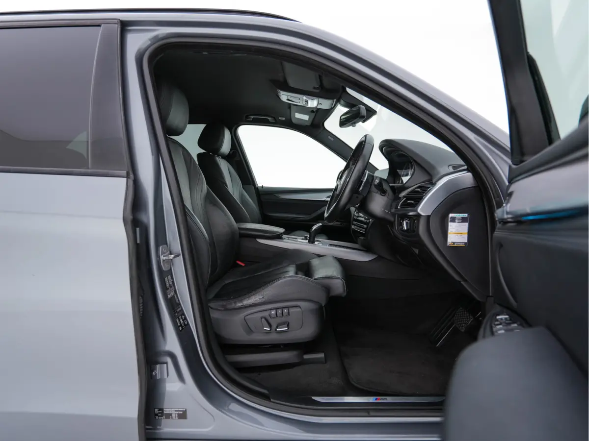 xDrive40d *Right-Hand-Drive* M-Sport-Styling High Executive [ 7-Pers. ] Aut. *LEATHER | XENON | MEMORY-PACK | HEATED-SPORTSEATS | NAVI-FULLMAP | SHIFTPADDLES | PRIVACYGLASS | ECC | TOWBAR | 