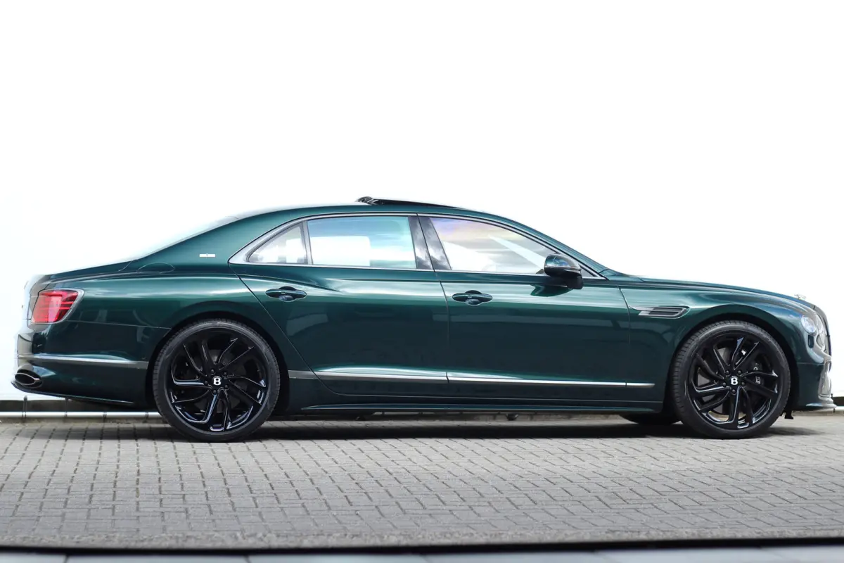 4.0 V8 Hybrid Speed | Touring | Rotating | Naim | Panoramadak