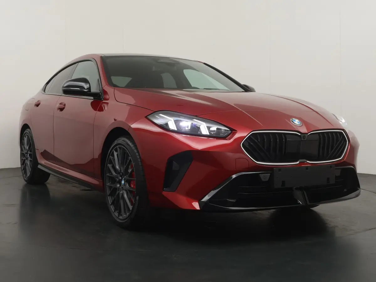 220 | M Sportpakket Pro | Innovation Package | Head-up Display | Comfort Access