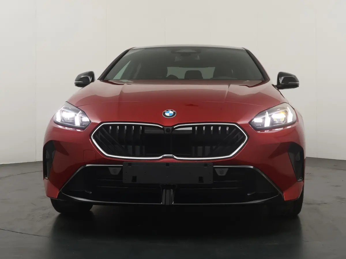 220 | M Sportpakket Pro | Innovation Package | Head-up Display | Comfort Access