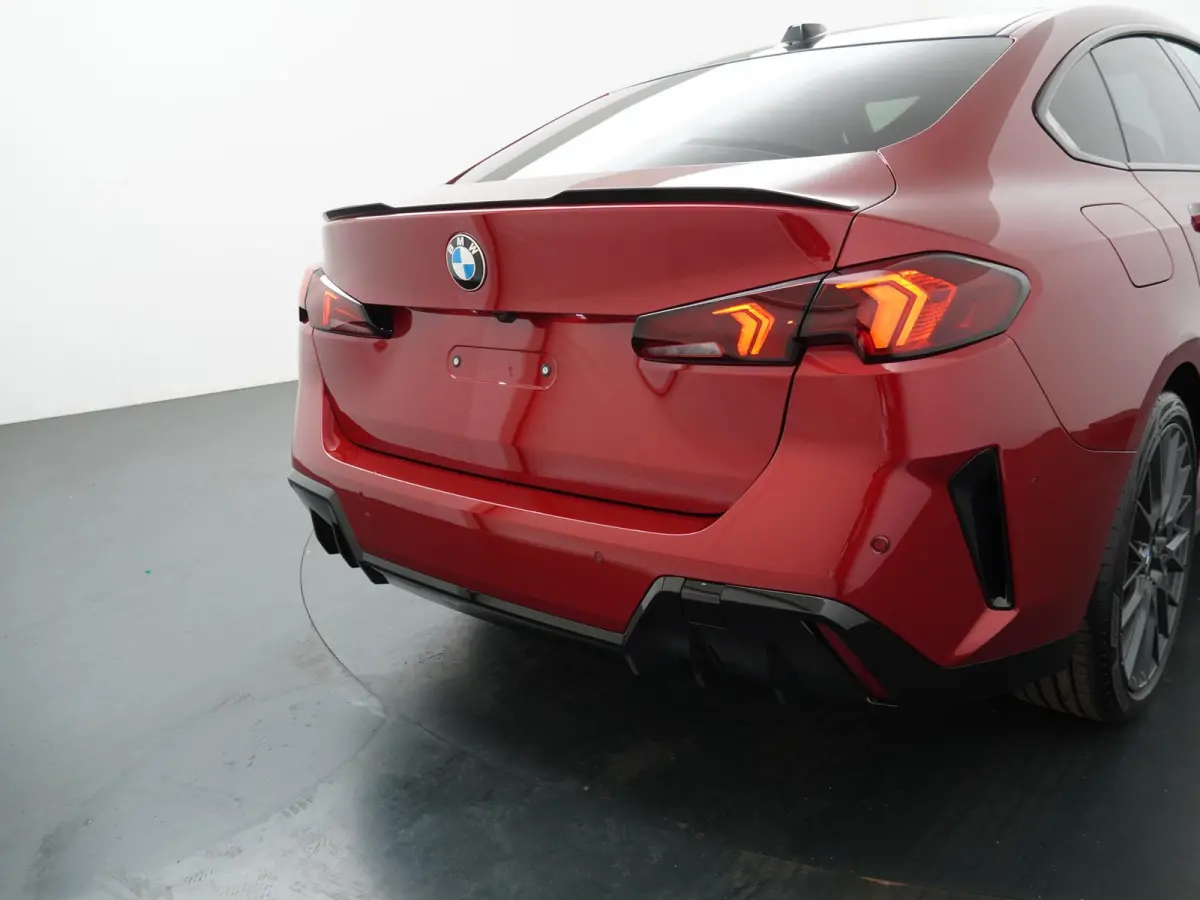 220 | M Sportpakket Pro | Innovation Package | Head-up Display | Comfort Access