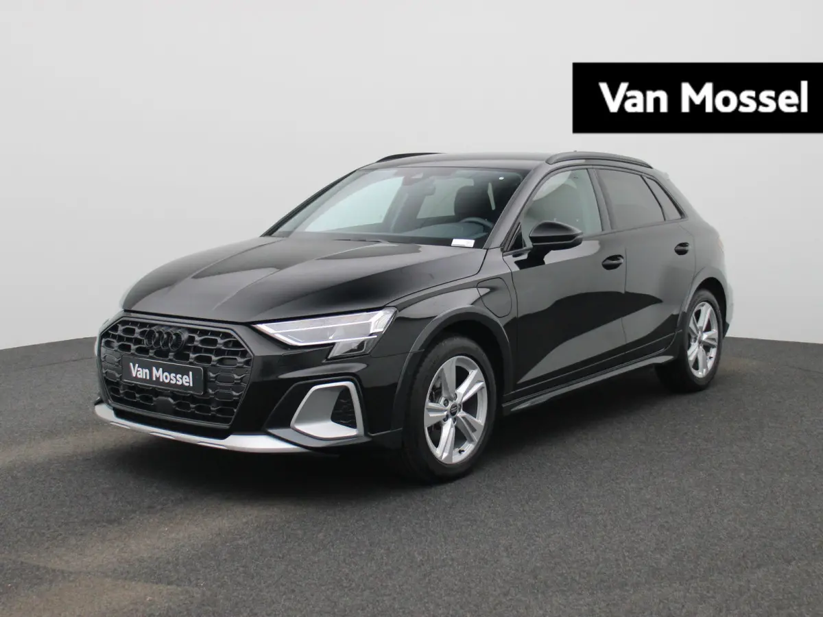 40 TFSI e Advanced edition 204 PK l Adaptive cruise control l Achteruitrijcamera l Stoelverwarming l Climate Control l Navigatie l Apple Carplay / Android Auto l Elektr. instel. bestuurd.sto