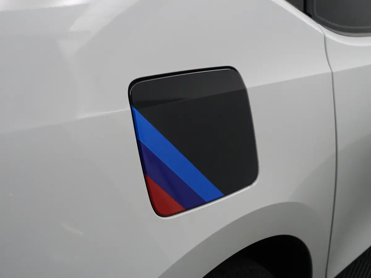 High Voltage Edition 94Ah 33 kWh- Xenon Led, Park Assist, Stoelverwarming, Navigatie, Cruise, Privacy Glass