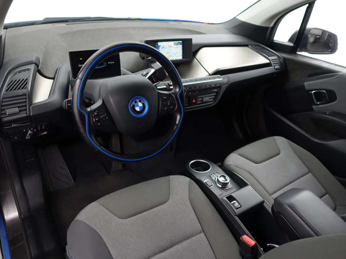 High Voltage Edition 94Ah 33 kWh- Xenon Led, Park Assist, Stoelverwarming, Navigatie, Cruise, Privacy Glass