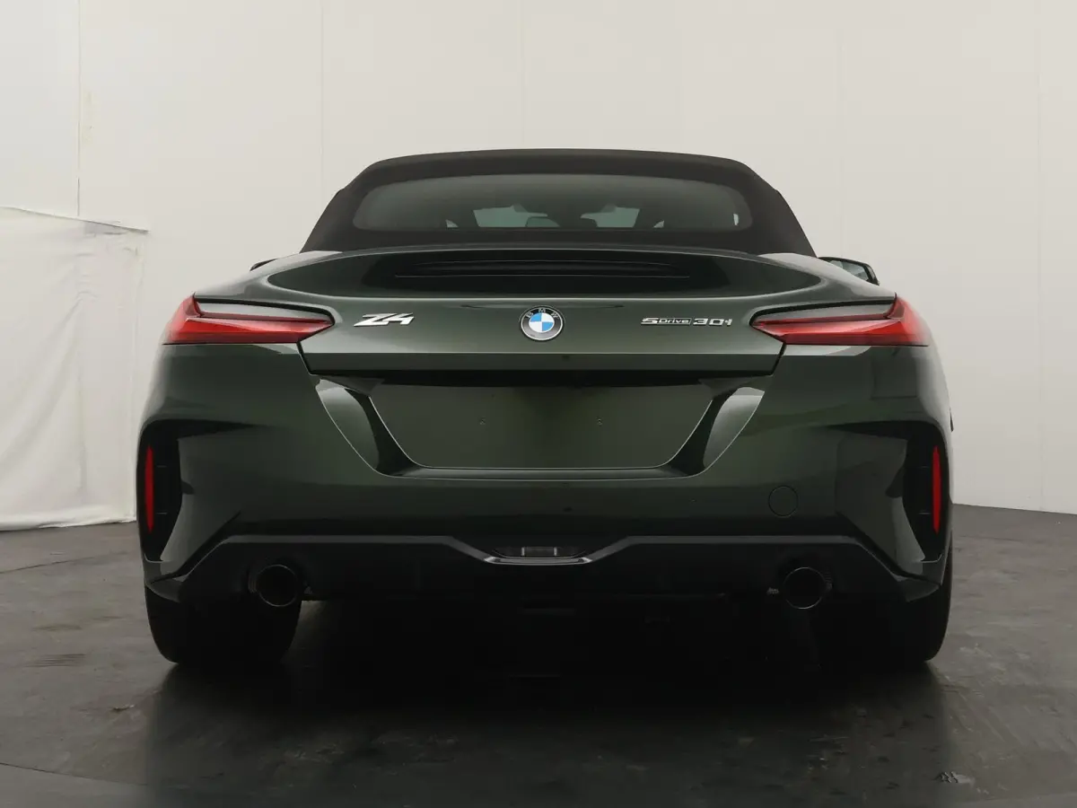 sDrive30i M-Sportpakket | Elektrisch Bedienbare Stoelen | Harman Kardon | Adaptive Cruise | 19''