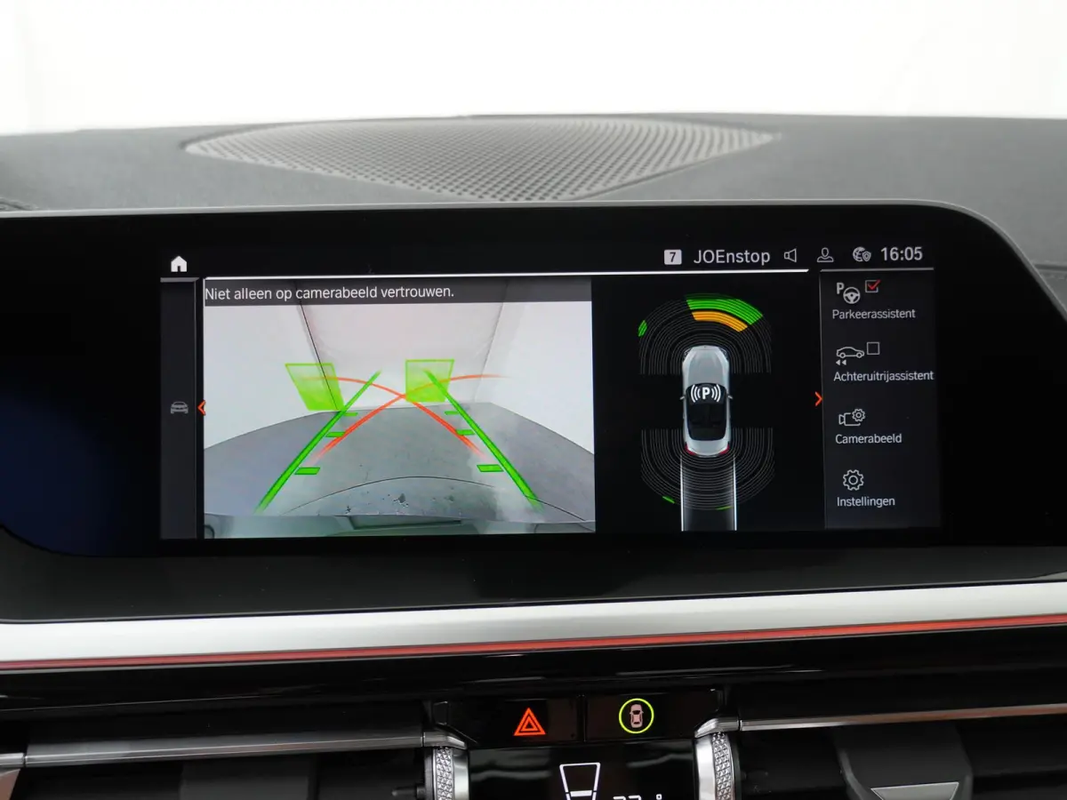 sDrive30i M-Sportpakket | Elektrisch Bedienbare Stoelen | Harman Kardon | Adaptive Cruise | 19''
