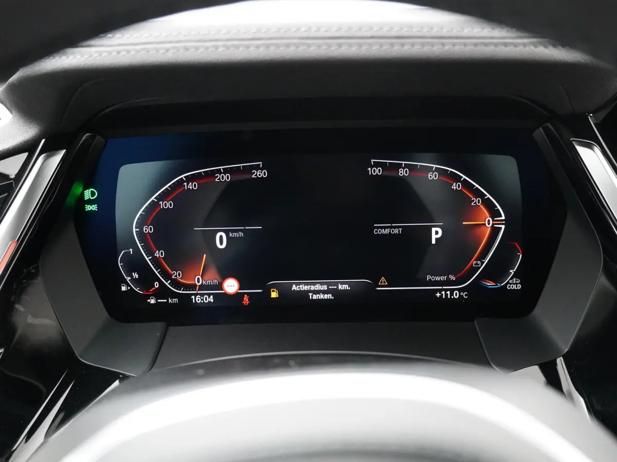sDrive30i M-Sportpakket | Elektrisch Bedienbare Stoelen | Harman Kardon | Adaptive Cruise | 19''