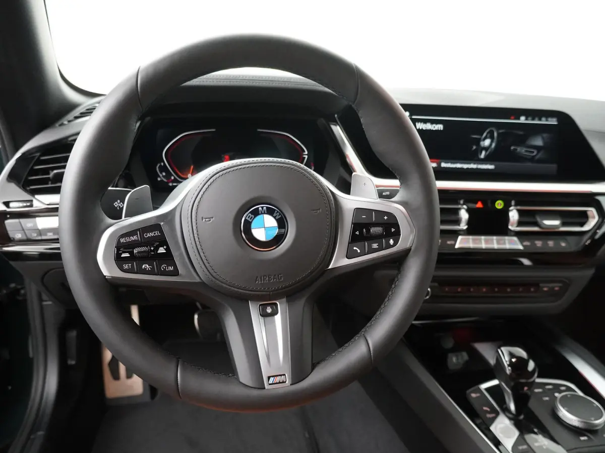 sDrive30i M-Sportpakket | Elektrisch Bedienbare Stoelen | Harman Kardon | Adaptive Cruise | 19''