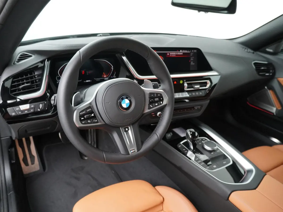 sDrive30i M-Sportpakket | Elektrisch Bedienbare Stoelen | Harman Kardon | Adaptive Cruise | 19''
