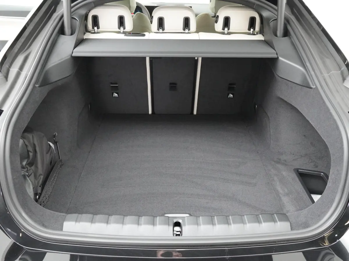 eDrive40 84 kWh | SoH 100% | M-Sportpakket Pro | HiFi | Panoramadak | Adaptive Cruise | Stuurverwarming