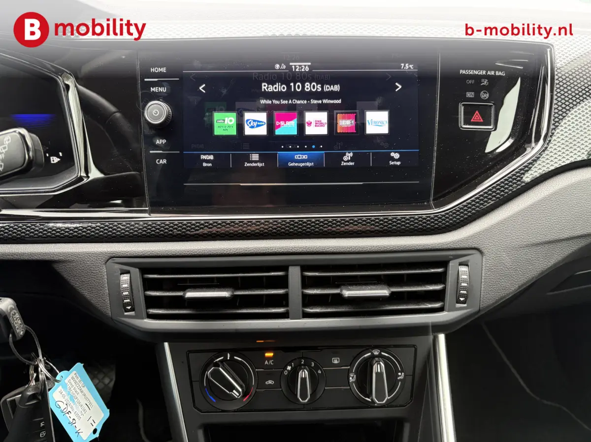 1.0 TSI Life Edition Automaat Achteruitrijcamera | Apple CarPlay | Adaptive Cruise Control | DAB Audio