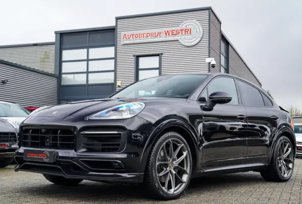 3.0 E-Hybrid | Alcantara | Bose | Carbon | HuD | 360 Camera