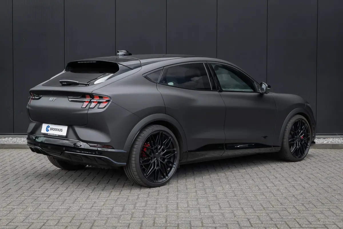 GT Extended AWD 98 kWh | MAT ZWART | 22 INCH | PREMIUM | PANORAMADAK